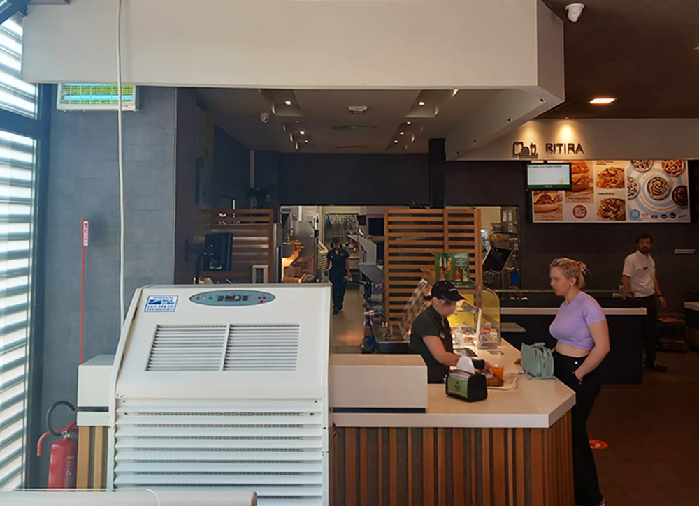 Nolo Climat interviene in una nota catena di fast food con due condizionatori PAC60