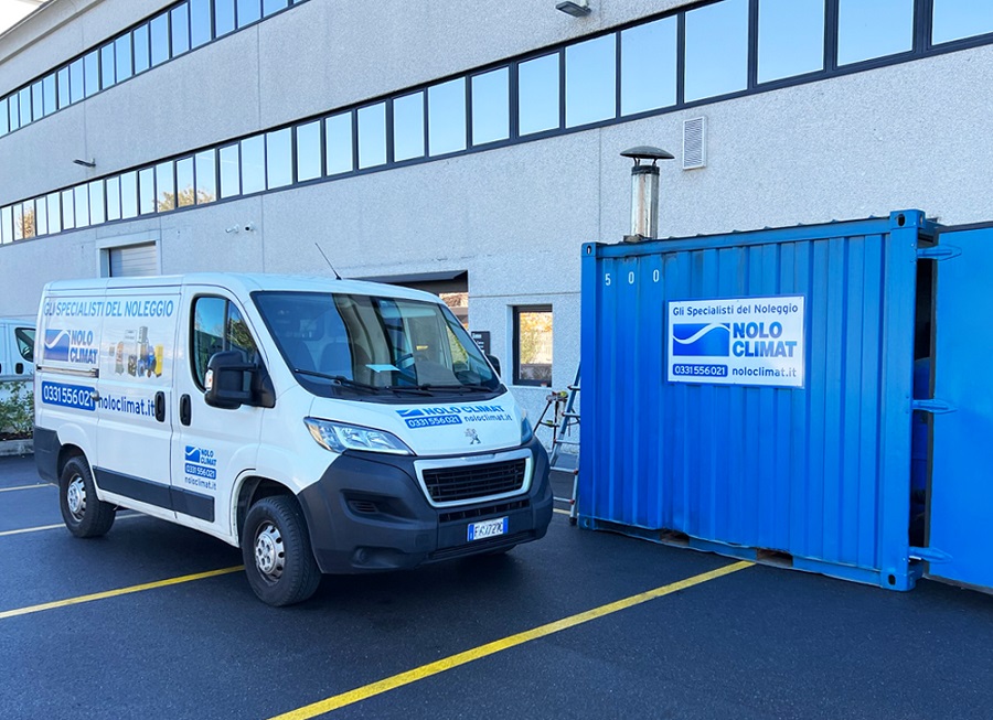 Caldaia a noleggio riscalda uno stabilimento industriale a seguito di un guasto