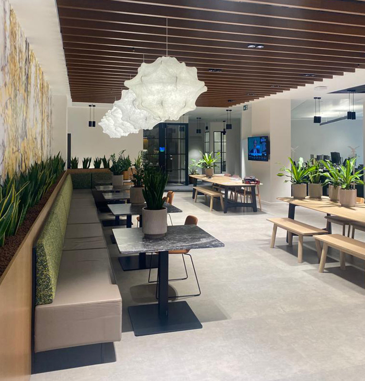 I nostri chiller e fan coil climatizzano la sede milanese di un istituto bancario internazionale